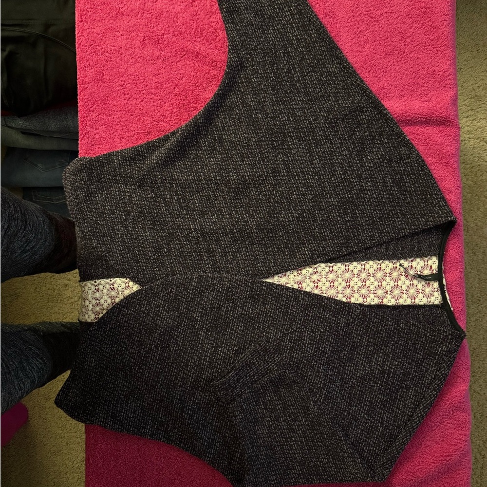 Iris Design Layering Short Sleeve Sweater